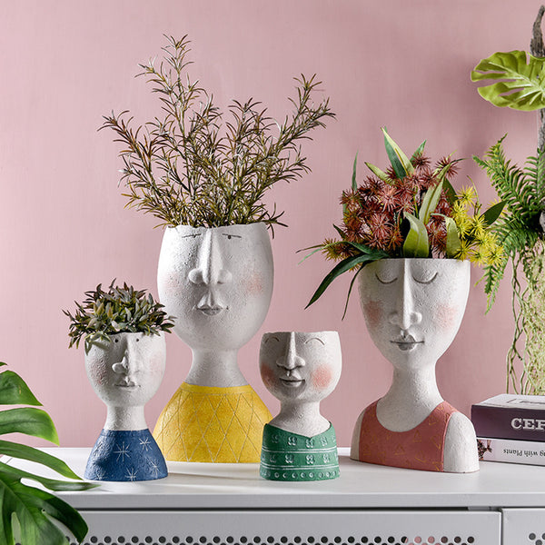 Happy Home Art Flower Pot – Portrait Sculpture for Garden & Balcony Decor